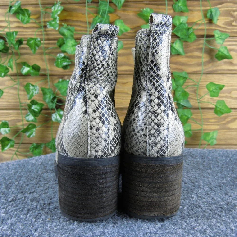 MIA Jody Snakeskin Print Lug Sole Chelsea‎ Ankle Women's Size 6M Heel Booties